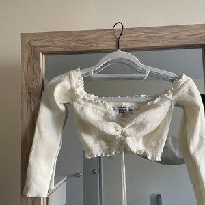 Crop top on/off shoulder